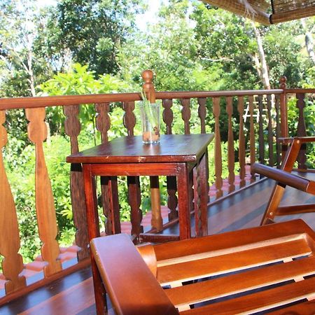 Tree House-Midigama Villa Уелигама Екстериор снимка