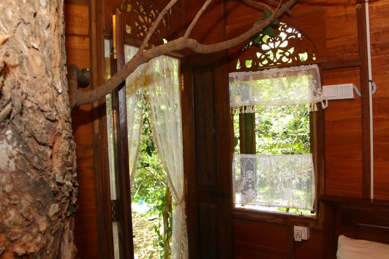 Tree House-Midigama Villa Уелигама Екстериор снимка